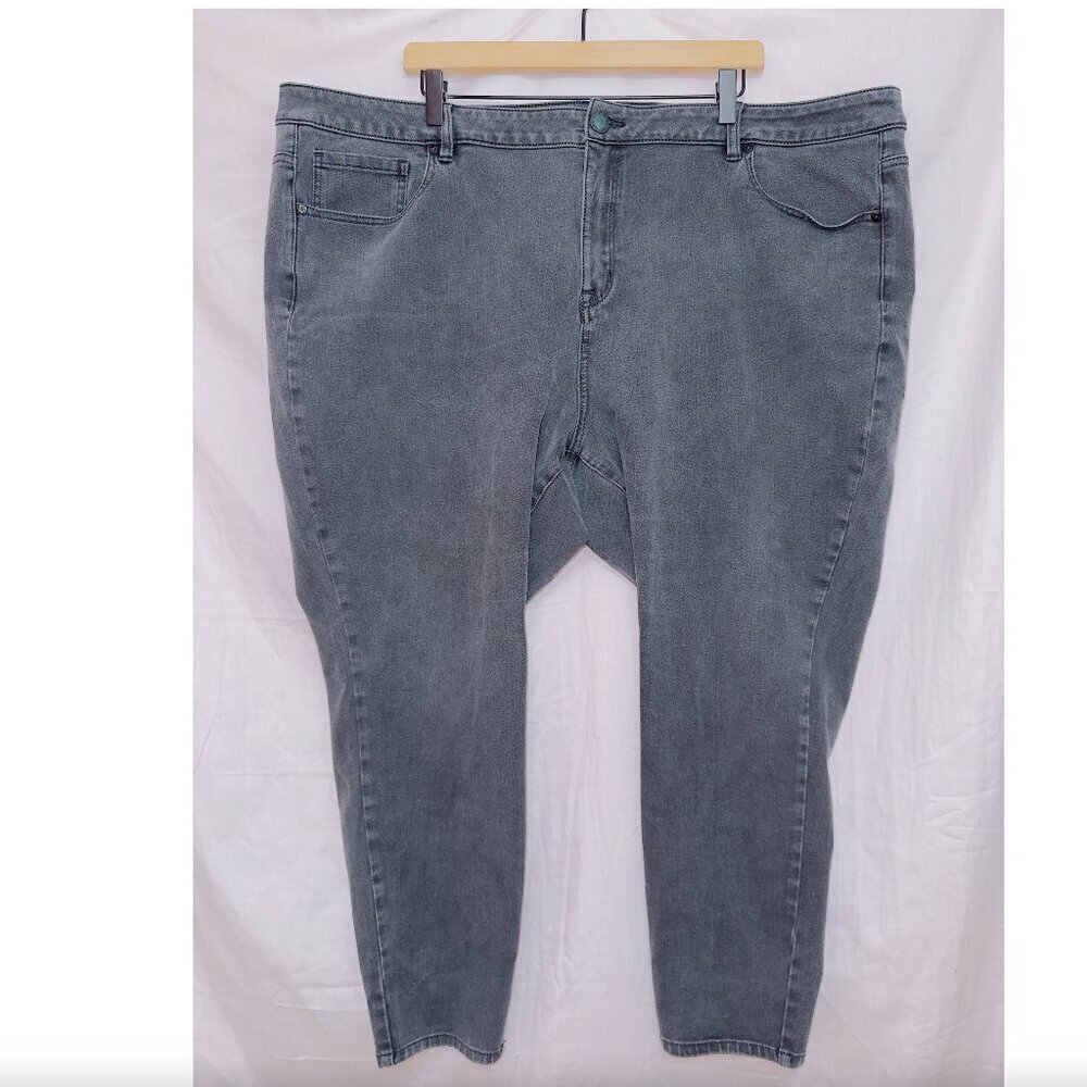 Lane Bryant gray wash denim ultimate stretch high rise skinny jeans size 28